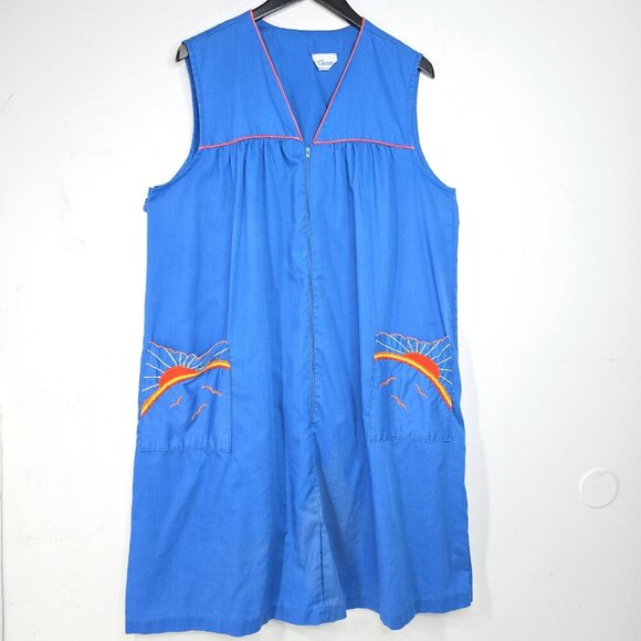 1970s Vintage Blue Front Zip Sun Bird Embroidered Pockets Duster Housedress USA - Picture 1 of 6